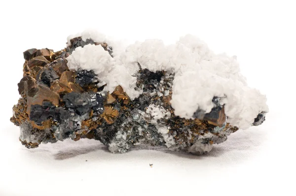 화강암 석영으로 표본을 — 스톡 사진