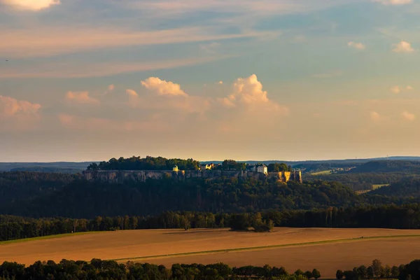 Eine Wunderschöne Landschaft Mit Einem Alten Schloss Wald — Stockfoto