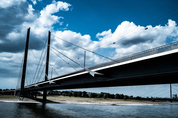 도르프에 Rheinknie Bridge — 스톡 사진