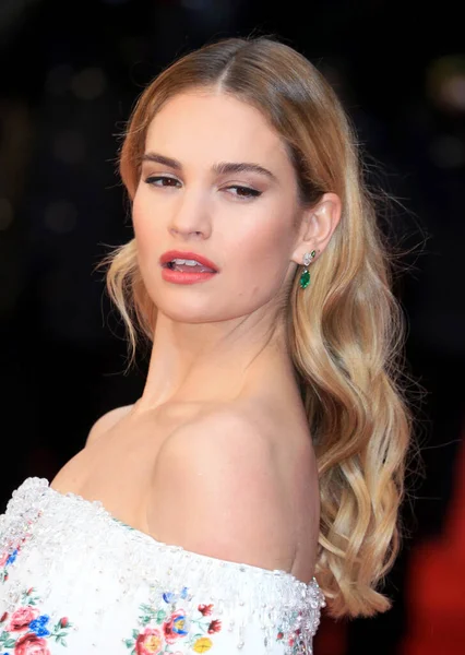 Londres Reino Unido Apr 2018 Lily James Participa Guernsey Literary — Fotografia de Stock