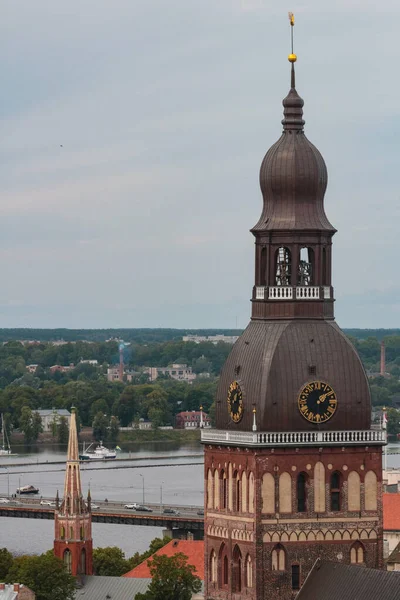 Egy Függőleges Felvétel Rigai Katedrálisról — Stock Fotó
