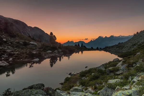 Het Prachtige Uitzicht Spiegelsee Spiegelmeer Met Een Prachtige Zonsondergang Weerspiegeld — Stockfoto