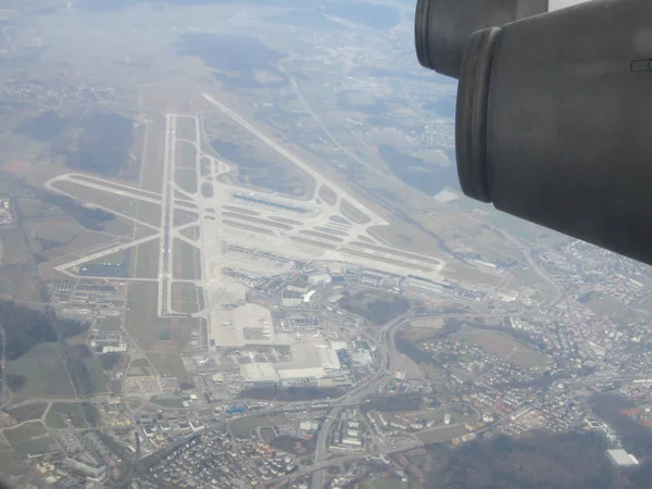 View Out Avro Rj100 Bae146 Shortly Takeoff Zurich Airport Impression — Stock Photo, Image