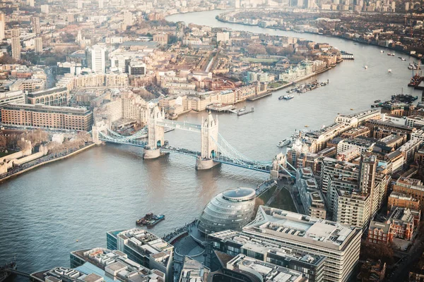 Thames Nehri Nin Londra Daki Binaların Havadan Çekilmiş Görüntüleri — Stok fotoğraf