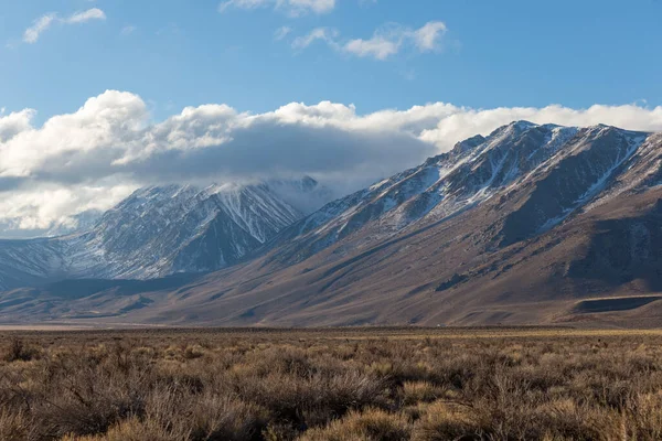 Sierra Nevada Kaliforniya Güzel Bir Dağ Manzarası — Stok fotoğraf