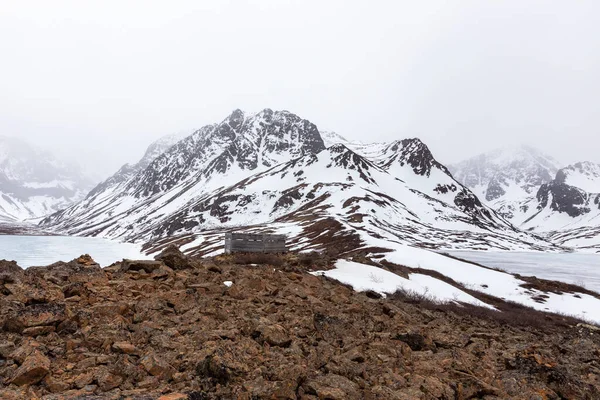 Μια Μαγευτική Λήψη Ενός Καταφυγίου Στην Οροσειρά Chugach State Park — Φωτογραφία Αρχείου
