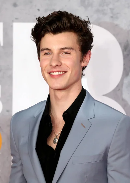 2019年2月20日 门德斯 Shawn Mendes 出席2019年2月20日在英国伦敦O2竞技场举行的2019年Brit大奖 — 图库照片