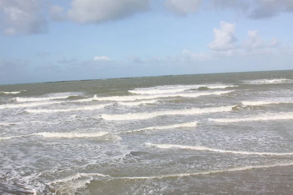 Beautiful View Waves Washing Sandy Coast — Stock Photo, Image