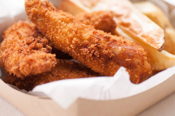 Dedos Frango Empanados Batatas Fritas Recipiente Tirar — Fotografia de Stock