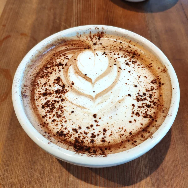 Sebuah Gambar Closeup Dari Secangkir Kopi Seni Latte — Stok Foto