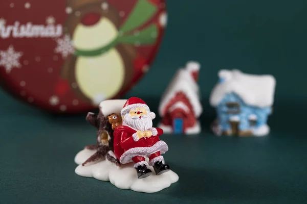 Primo Piano Della Decorazione Natale Sfondo Verde Sfocato — Foto Stock