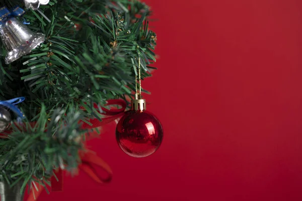 Närbild Bild Juldekoration Röd Bakgrund — Stockfoto