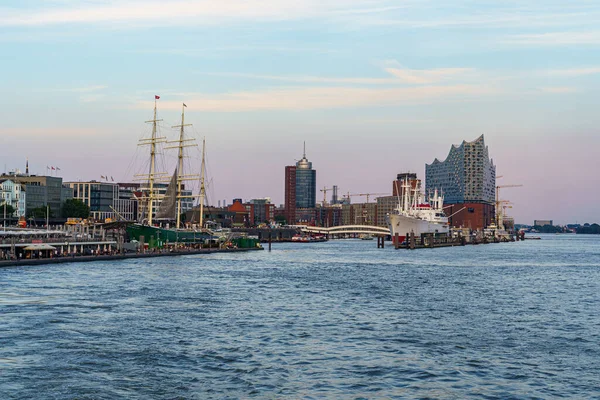 Hamburg Germany Aug 2020 Gorgeous View Elbe River Old Speicherstadt — Stock Photo, Image