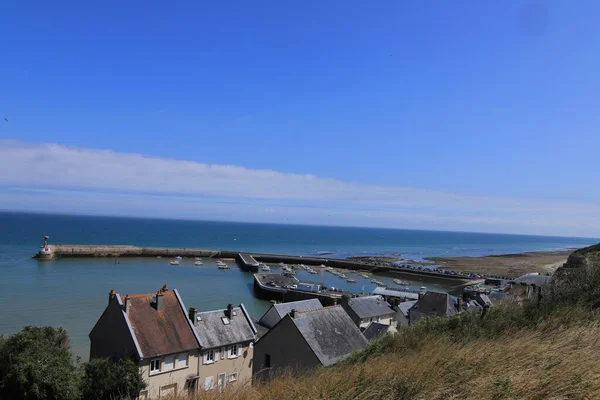 Una Hermosa Vista Las Casas Junto Costa Día Soleado —  Fotos de Stock