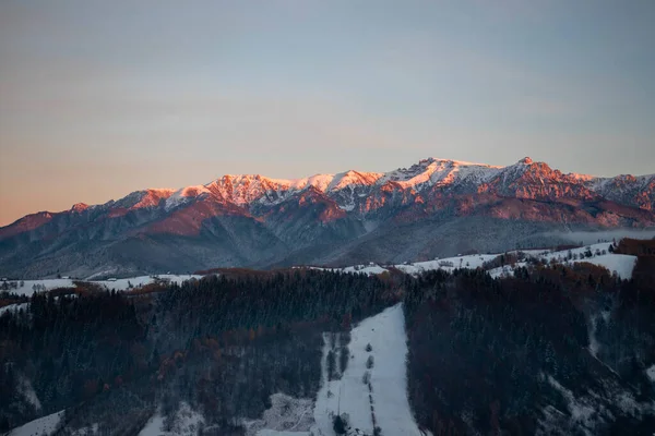 Tiro Hipnotizante Das Landscpaes Naturais Cobertas Neve Dia Frio Inverno — Fotografia de Stock