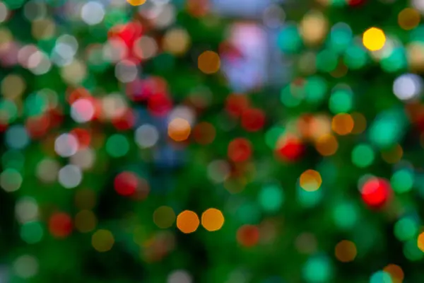 Bokeh Efektli Bulanık Neşeli Bir Noel Ağacı — Stok fotoğraf