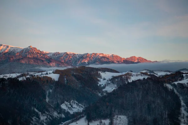 Tiro Hipnotizante Das Landscpaes Naturais Cobertas Neve Dia Frio Inverno — Fotografia de Stock