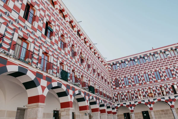 Una Vista Ángulo Bajo Hermosa Plaza Alta Casco Antiguo Algeciras — Foto de Stock