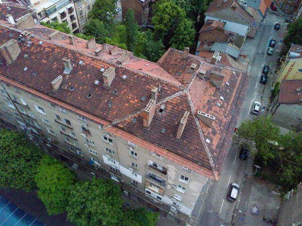 Uma Imagem Aérea Edifício Residencial Durante Dia — Fotografia de Stock