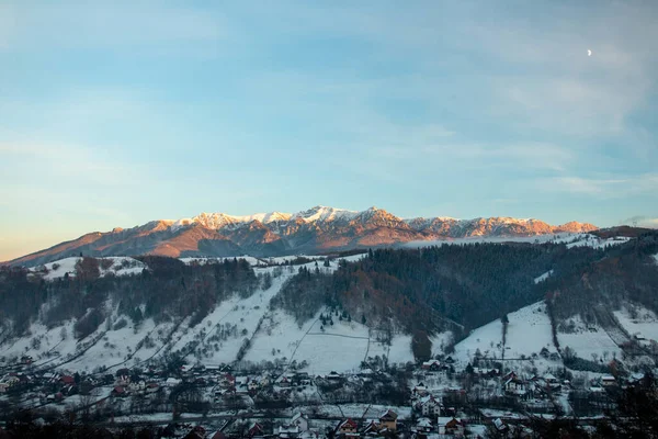 Tiro Hipnotizante Das Landscpaes Naturais Cobertas Neve Dia Frio Inverno — Fotografia de Stock