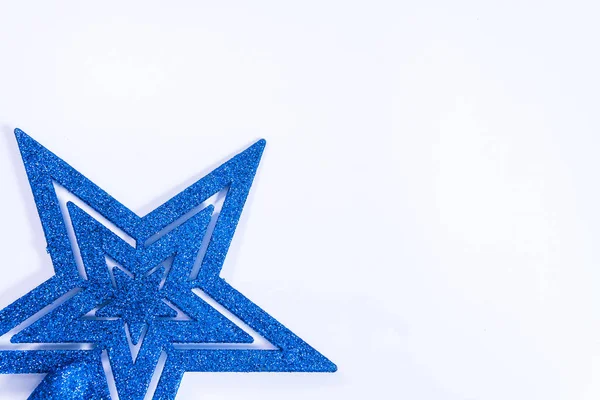 Górny Widok Białego Tła Błyszczącą Niebieską Dekoracją Gwiazdy Miejsca Tekst — Zdjęcie stockowe
