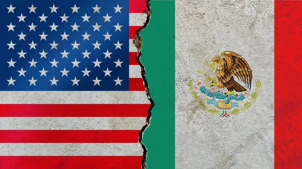 Drapeau Américain Mexicain Sur Mur Fissuré Politique Guerre Concept Conflit — Photo