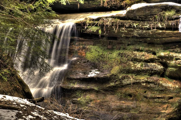 Een Prachtig Shot Van Een Waterval Het Bos — Stockfoto