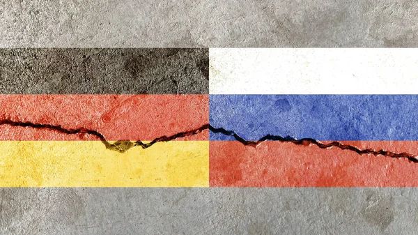 Německá Ruská Vlajka Popraskaném Pozadí Politika Válečný Koncept — Stock fotografie