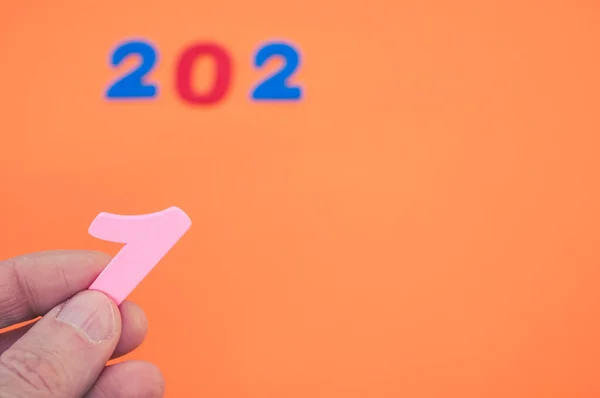 Färgglada Trä Siffror 2021 Orange Bakgrund Nyår Koncept — Stockfoto