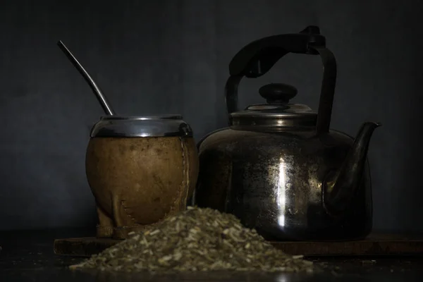 Coup Bouilloire Une Calebasse Brune Une Herbe Appelée Mate — Photo