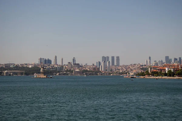 Ein Schöner Blick Auf Den Jungfrauenturm Und Das Stadtbild Bosporus — Stockfoto