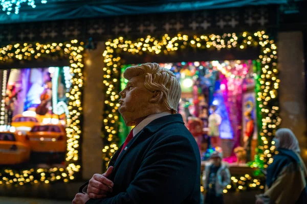 美国纽约州 2020年12月12日 在曼哈顿市中心 一名身着唐纳德 特朗普服装的男子在圣诞节前夕抵达纽约 — 图库照片