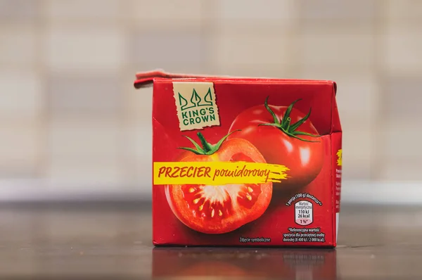 Poznan Polonia Diciembre 2020 Puré Tomate Una Caja Abierta Sobre — Foto de Stock