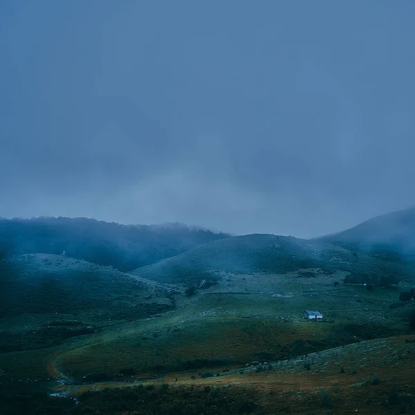 Pôr Sol Escuro Nebulosa Floresta Irati Navarra Espanha — Fotografia de Stock