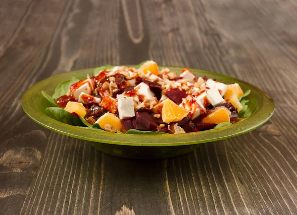 Närbild Läcker Betsallad Med Apelsiner Och Feta — Stockfoto