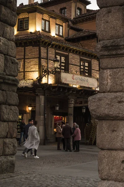 Segovia Španělsko Února 2020 Fasáda Slavné Restaurace Candido Zimní Noci — Stock fotografie