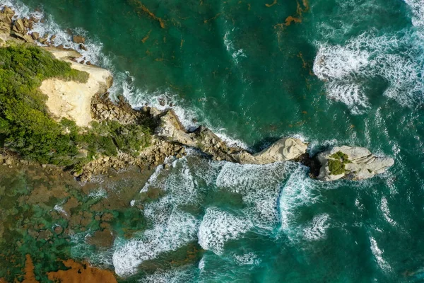 Una Toma Aérea Una Isla Cerca Mar — Foto de Stock