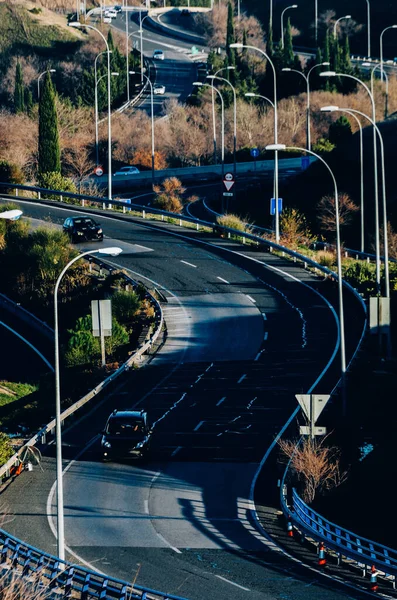 スペイン マドリードの垂直ショット都市道路 — ストック写真