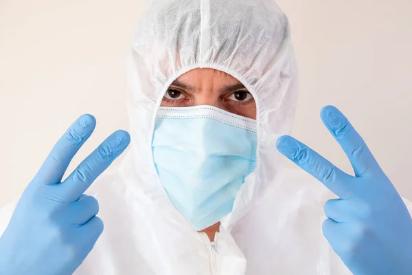 Egy Orvos Maszkban Egyéni Védőöltözet Koronavírus Koncepció Normális — Stock Fotó