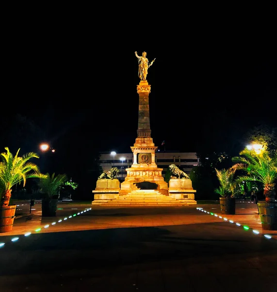 Monument Liberty Surrounded Lights Night Ruse Bulgaria — Stock Photo, Image