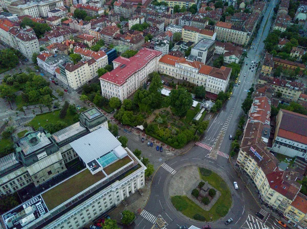 Luftaufnahme Der Gebäude Und Häuser Rund Einen Platz Einer Stadt — Stockfoto