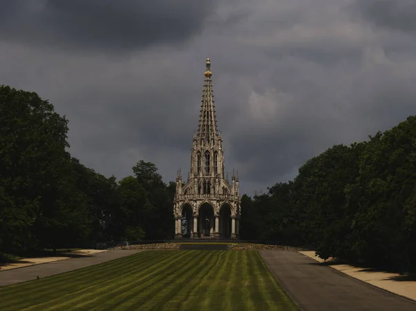 Una Hermosa Foto Del Monumento Leopoldo Laeken Park Bruselas Bélgica — Foto de Stock