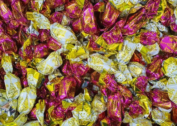 Muchos Caramelos Navidad Envueltos Papel Aluminio — Foto de Stock