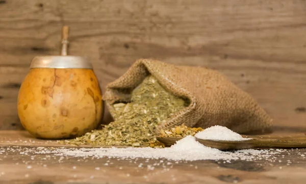 Έγχυμα Yerba Mate Τριμμένη Καρύδα Και Χαμομήλι Που Ονομάζεται Ματ — Φωτογραφία Αρχείου