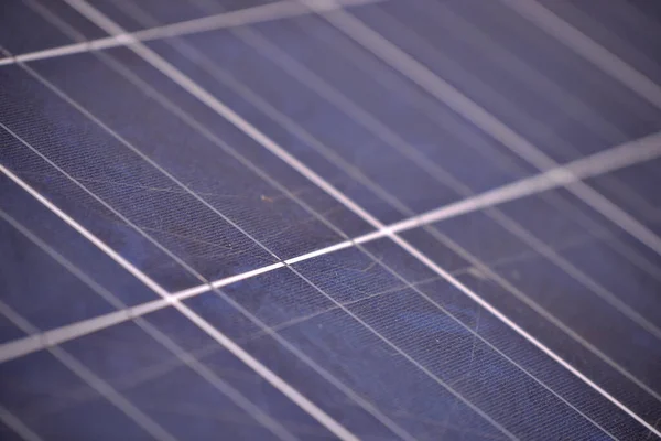 詳細な閉鎖太陽電池パネル 再生可能エネルギー 生態学の概念 — ストック写真
