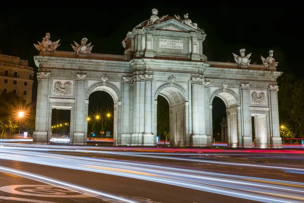 Porte Alcala Entourée Lumières Avec Une Longue Exposition Nuit Madrid — Photo