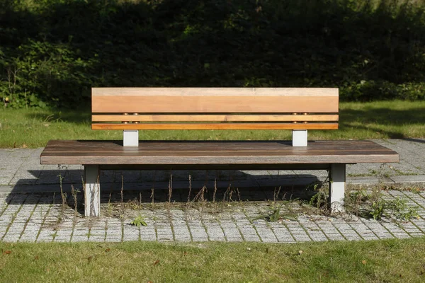 Gros Plan Petit Banc Bois Dans Parc Sous Lumière Soleil — Photo