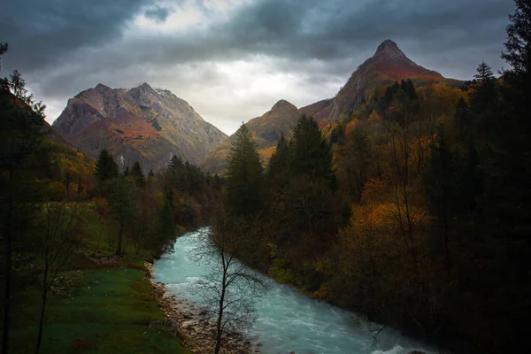 Прекрасний Знімок Ріки Сока Бовеку Словенія Італія — стокове фото