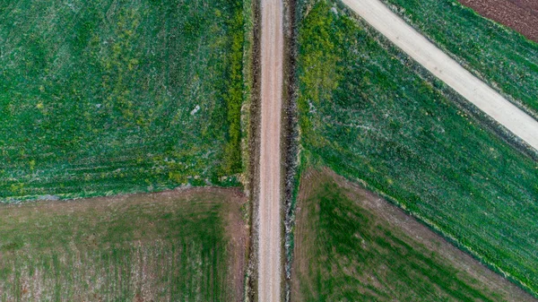 Tiro Aéreo Estradas Terra Uma Paisagem Agrícola — Fotografia de Stock