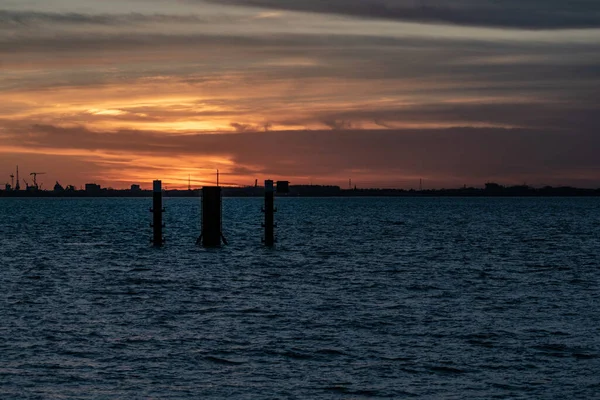 Pôr Sol Tirar Fôlego Costa Mar Norte Perto Emden — Fotografia de Stock